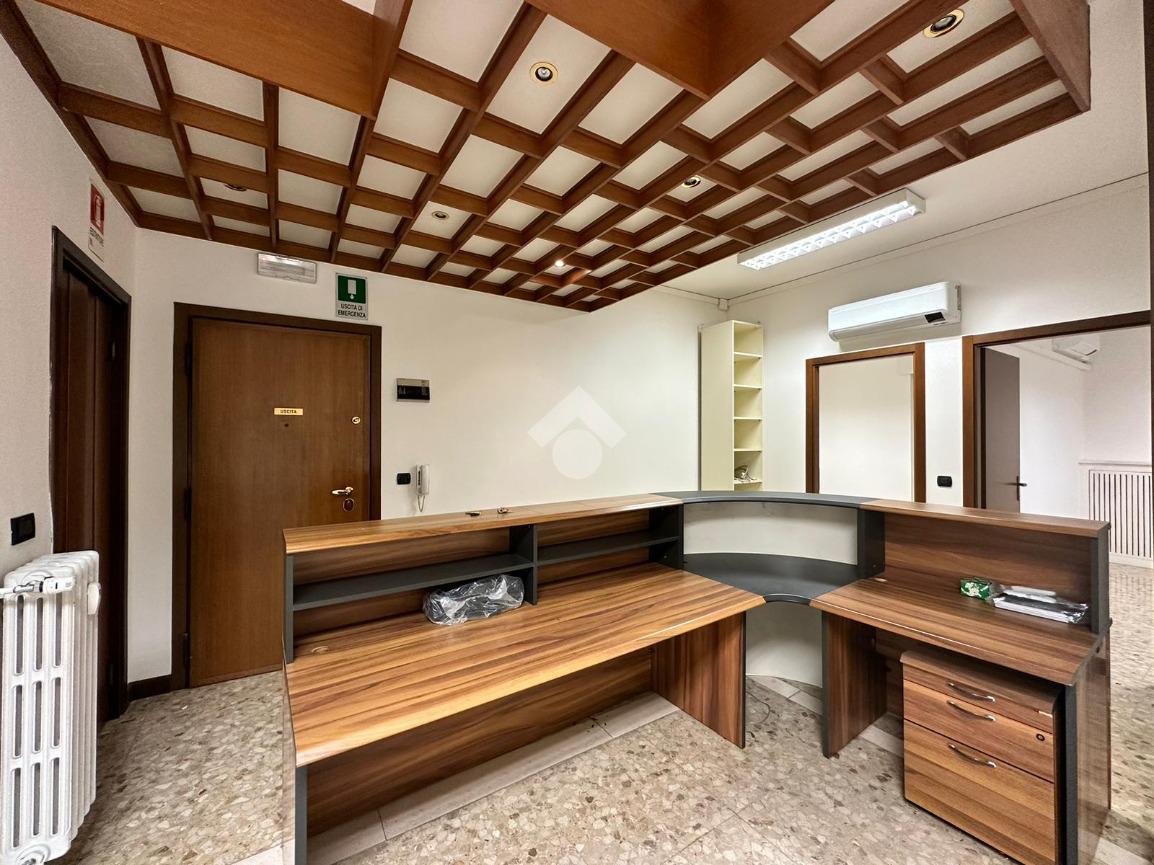 Ufficio in Via Albere 110, Verona - Foto 1