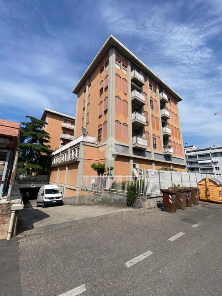 Magazzino in Via Ugo Sesini, Verona - Foto 1