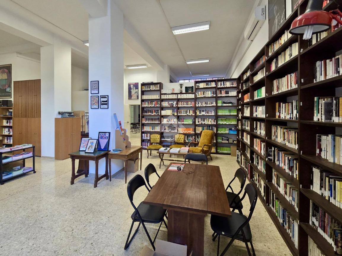 Negozio in Piazza Santo Spirito, Verona, {3} - Foto 2