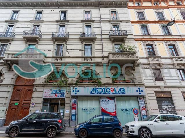 Geschäft in Via Carlo Farini 8, Milano - Foto 1