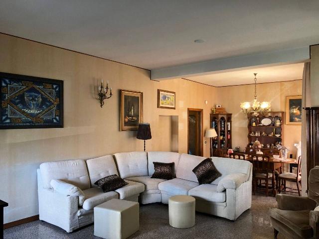 Villa in Via Ufente, 33, Latina - Foto 1