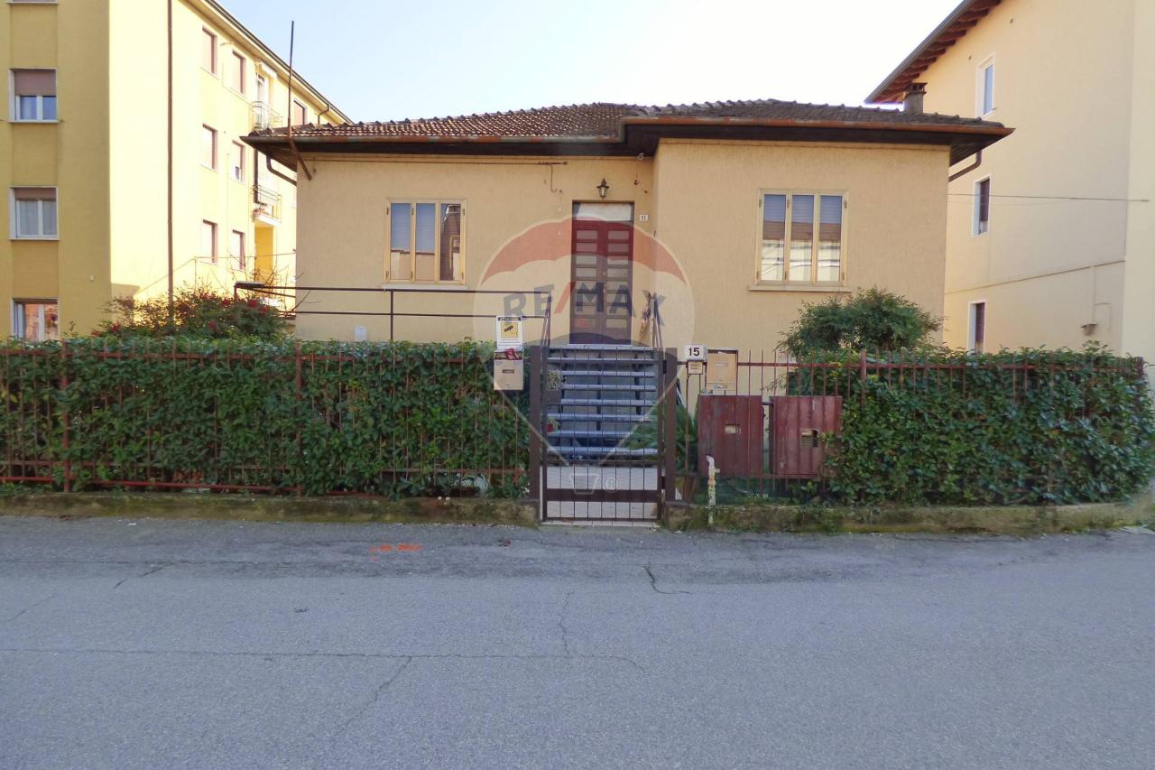 Casa indipendente in vendita a Desenzano Del Garda