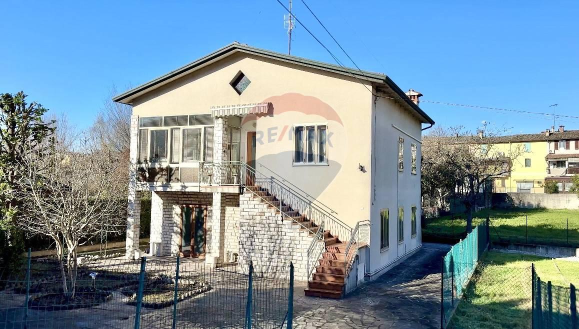Villa in vendita a Castiglione Delle Stiviere