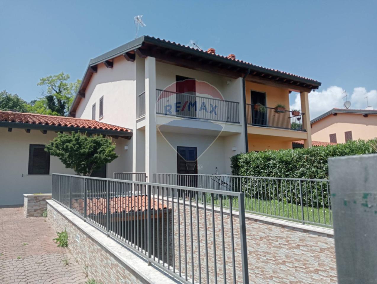 Villa in vendita a Puegnago Sul Garda