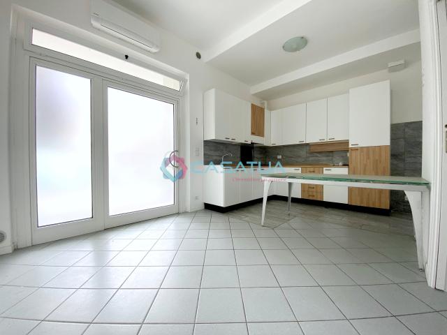 4-room flat in Via Ugo La Malfa 2/a, San Benedetto del Tronto - Photo 1