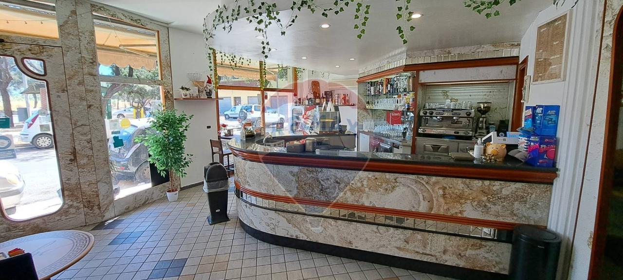 Esercizio commerciale in , Quartu Sant'Elena - Foto 1