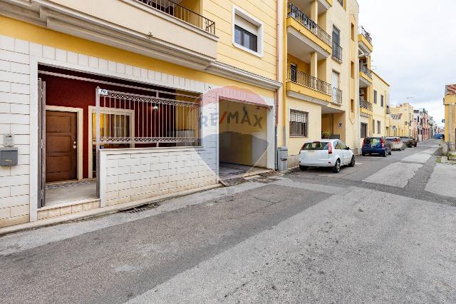 2-room flat in Via Giussano 2b, Cagliari - Photo 1