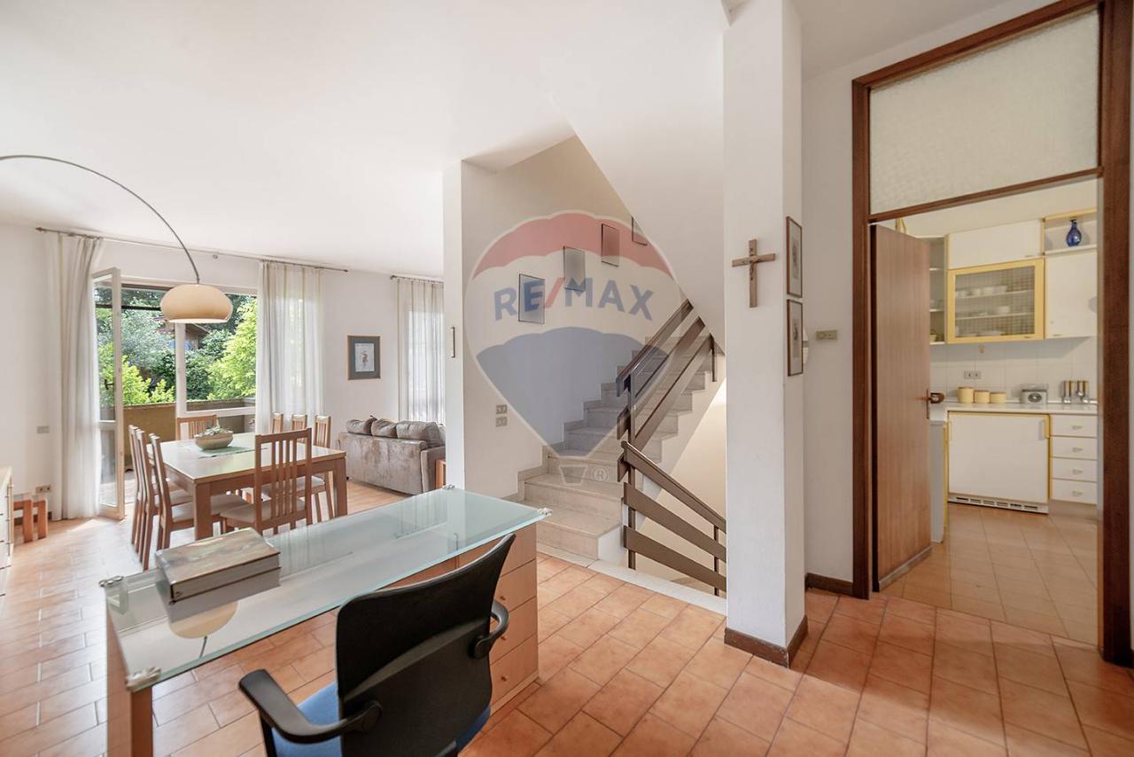 Villa a schiera in vendita a Cavenago Di Brianza