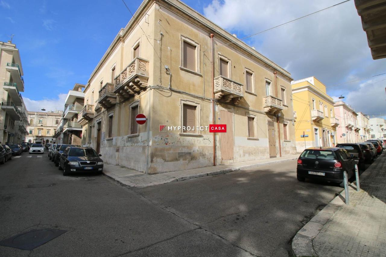 Ufficio in Via Fabio Filzi, Martina Franca, {3} - Foto 1