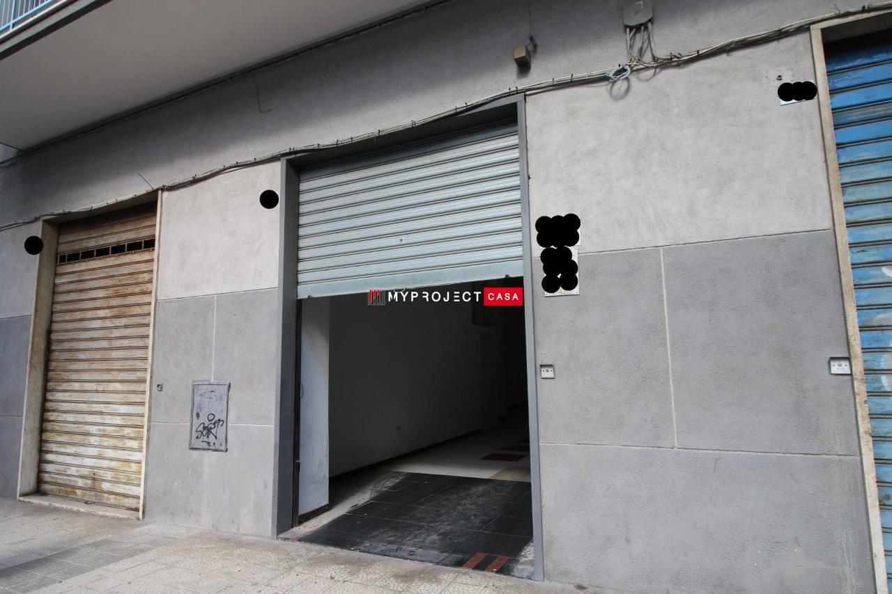 Magazzino in Via dei Mille, Martina Franca, {3} - Foto 1