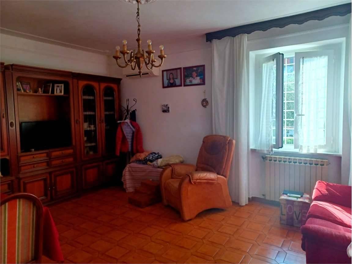 Casa indipendente in vendita a Castelnuovo Magra