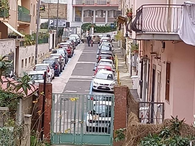 Magazzino in Via Vincenzo Gemito 16, Napoli - Foto 1