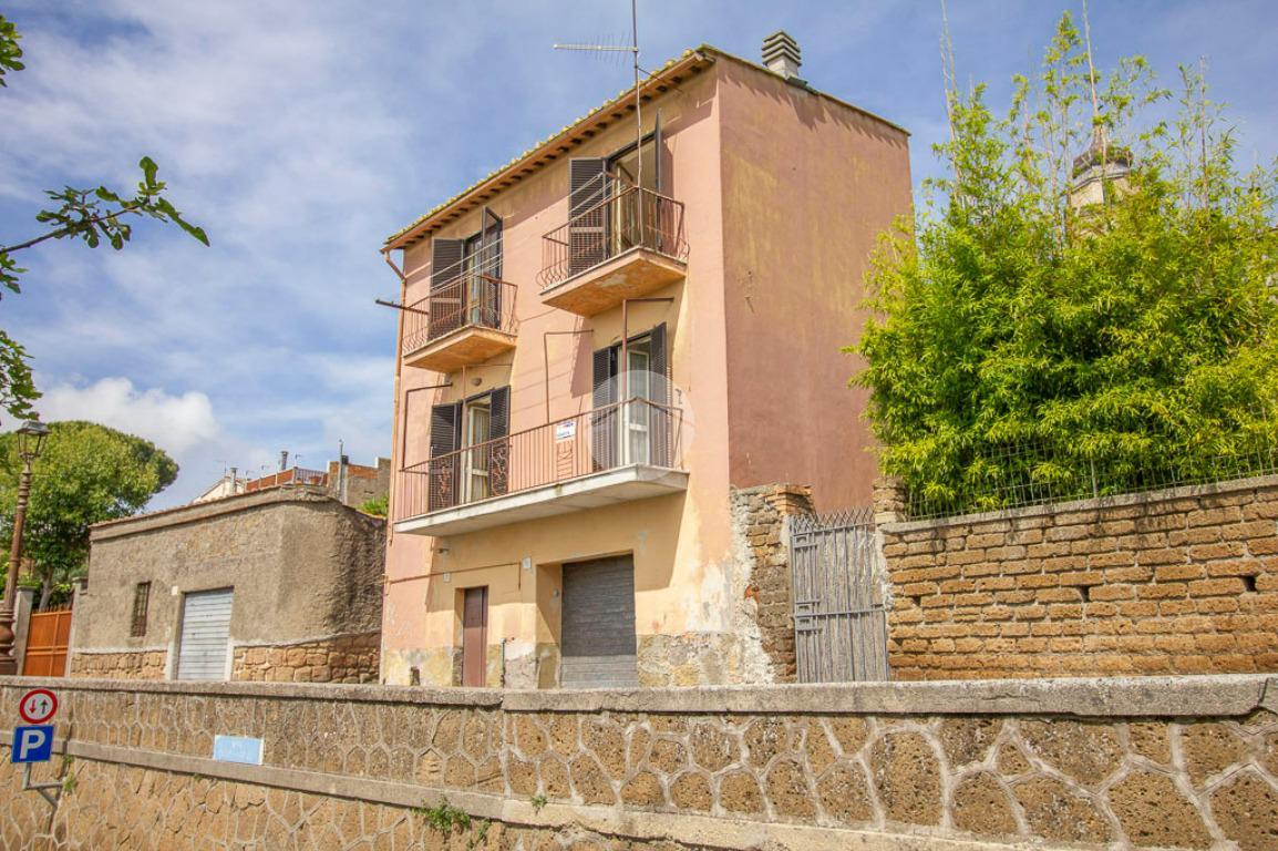 Casa indipendente in vendita a Magliano Sabina