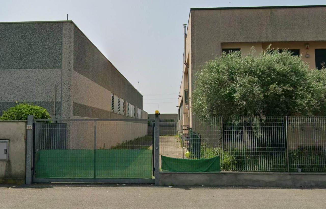 Capannone in , Vigevano, {3} - Foto 2