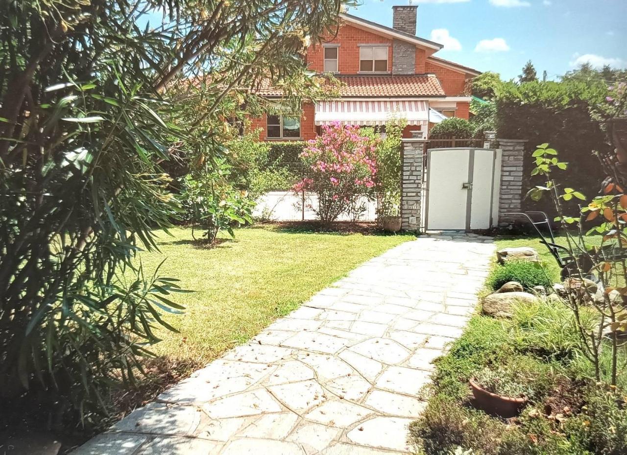 Villa trifamiliare in vendita a Rivarossa
