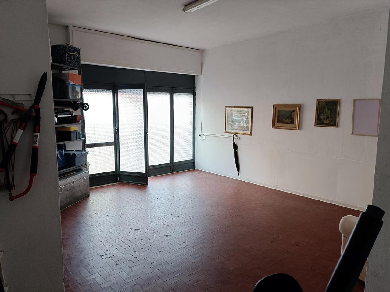 Negozio in , Carrara, {3} - Foto 2