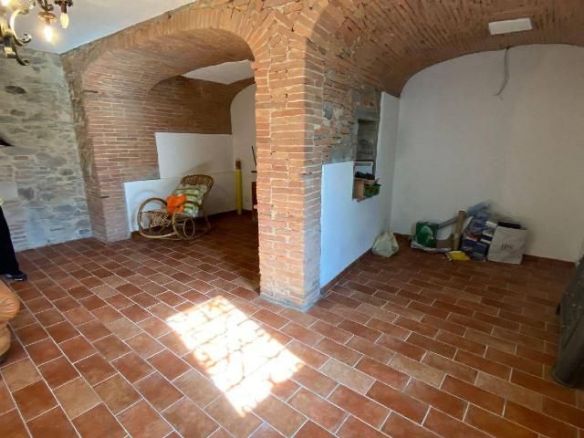 Country house or cottage in Via Vecchia di Tre Colli, Calci - Photo 1