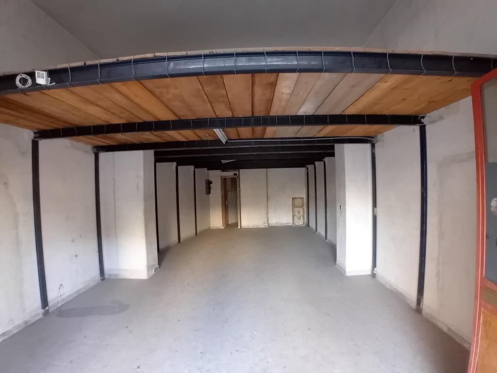 Laboratorio in Viale delle Medaglie d?Oro 95, Cosenza, {3} - Foto 2