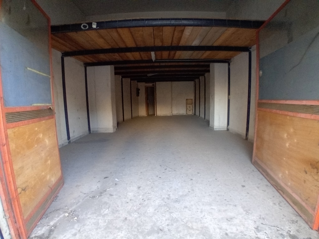 Laboratorio in Viale delle Medaglie d?Oro 95, Cosenza, {3} - Foto 1
