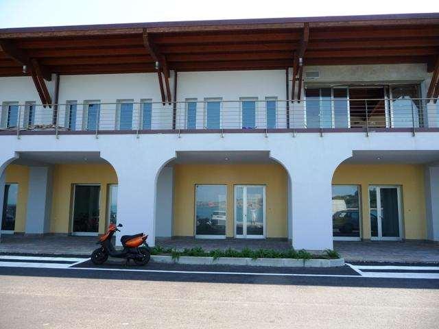 Negozio in , Ancona, {3} - Foto 1
