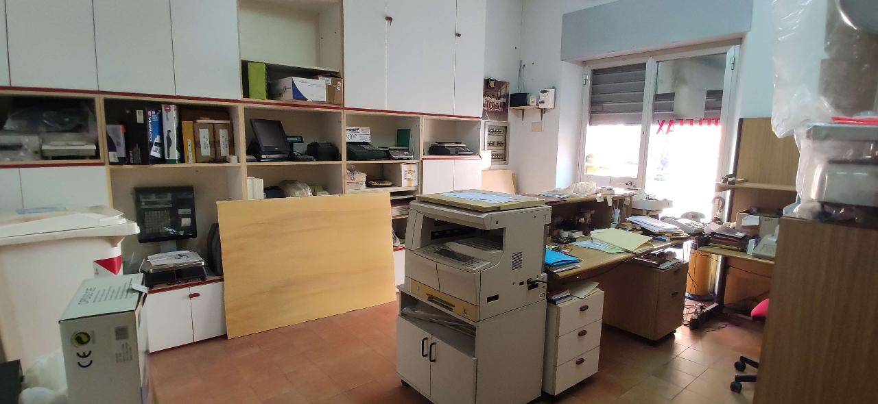 Negozio in Via Matteotti  40-44, Ancona, {3} - Foto 2
