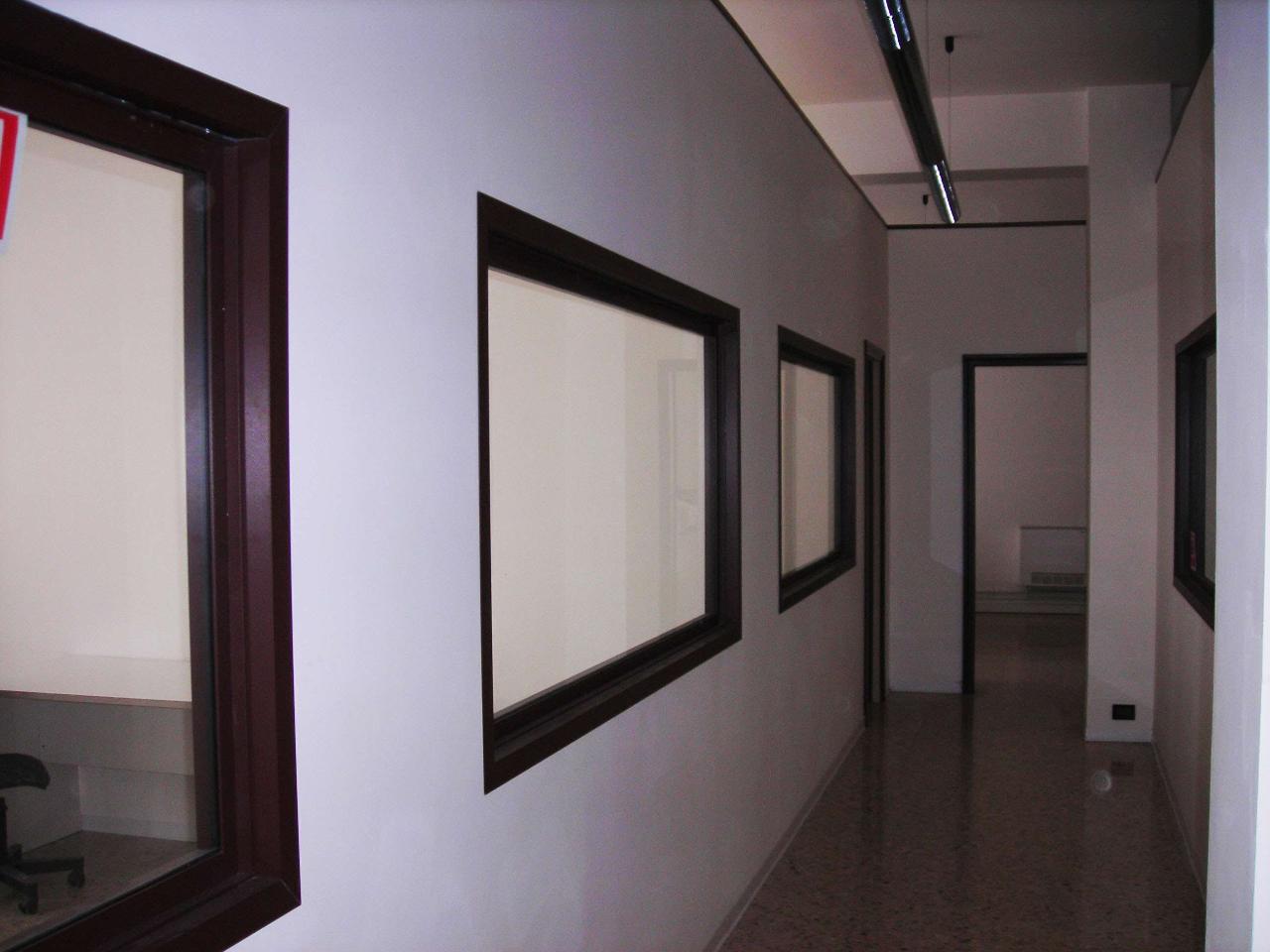 Capannone in , Ancona, {3} - Foto 2