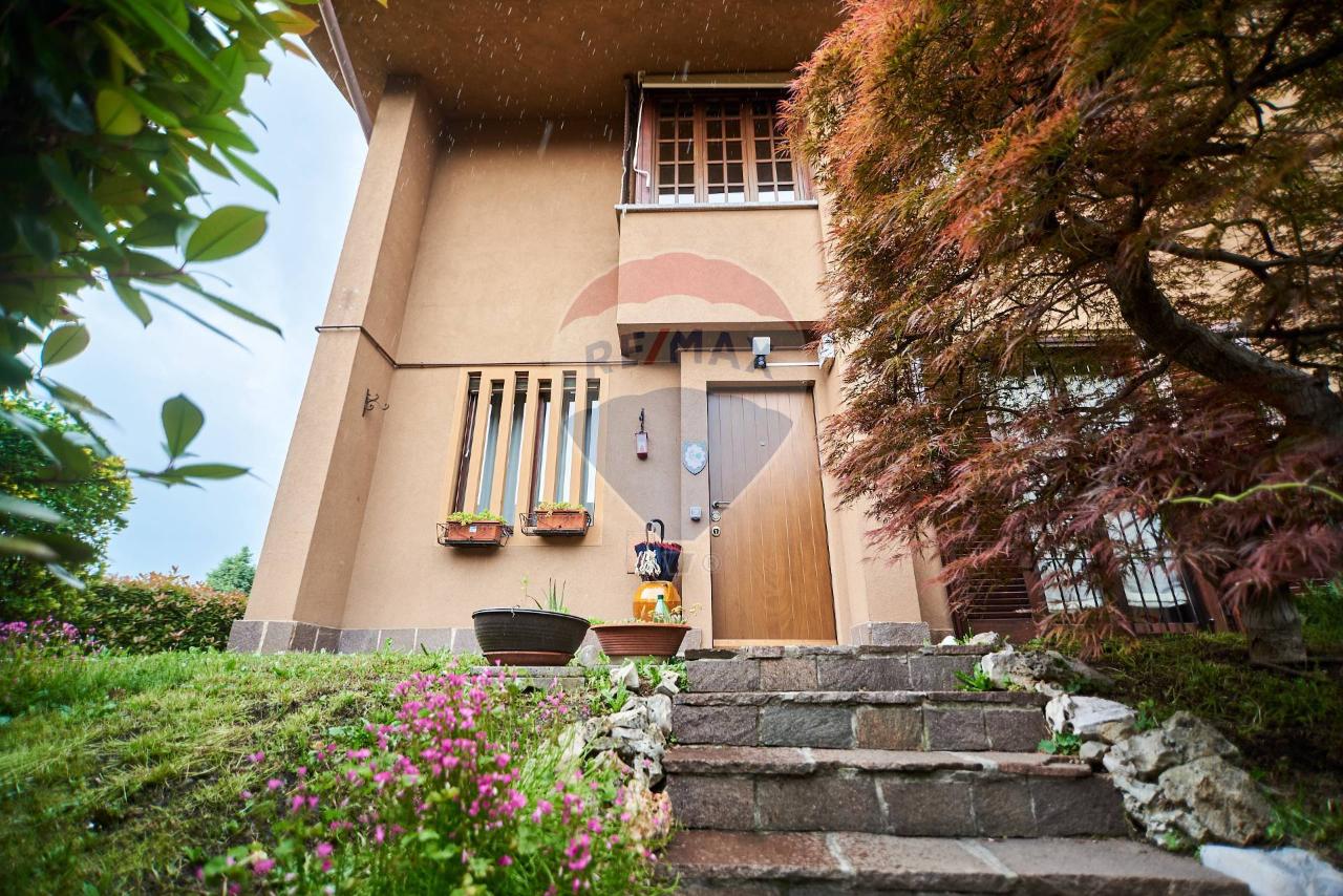 Villa a schiera in vendita a Besana In Brianza