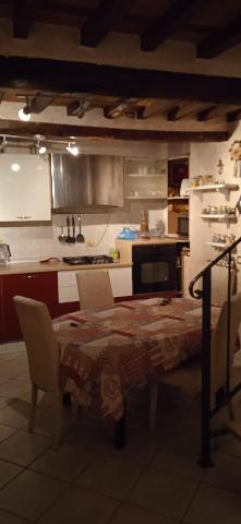 Semi-detached house in Provinciale Carrara-Avenza, Carrara - Photo 1