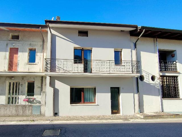 Terraced house in {3}, - Photo 1