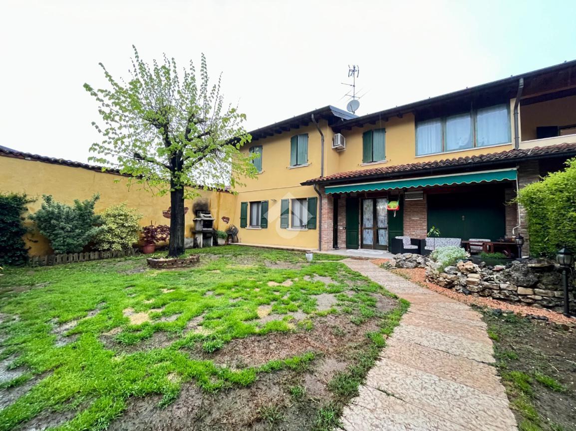 Villa a schiera in vendita a Quinzano D'Oglio