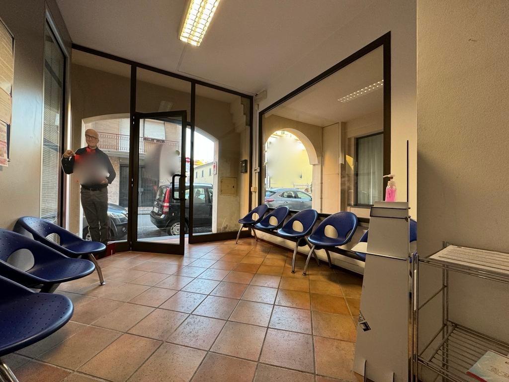 Locale commerciale in , Ponsacco, {3} - Foto 1