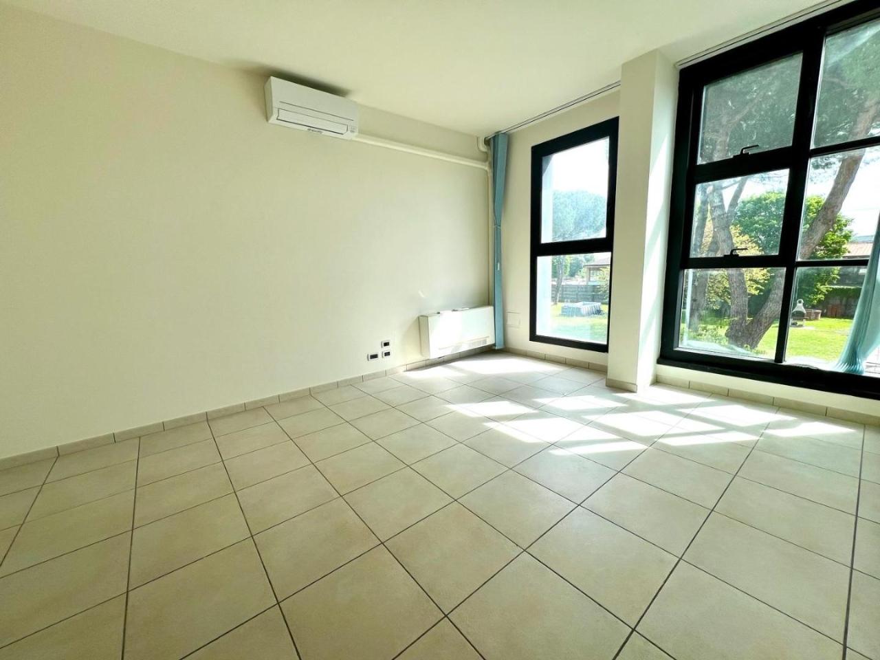 Ufficio in , Pontedera, {3} - Foto 2