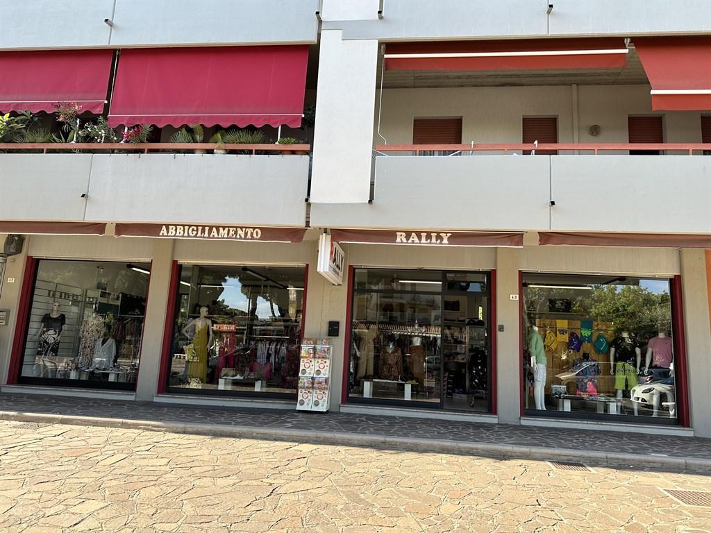 Locale commerciale in vendita a Ravenna