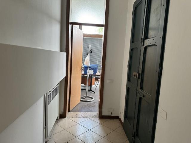 insertion image