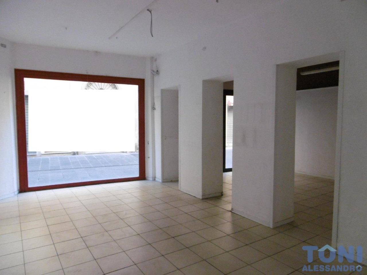 Locale commerciale in , Empoli, {3} - Foto 1