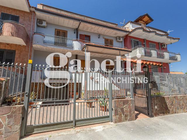 Terraced house in Via Corree di Sopra, Marano di Napoli - Photo 1