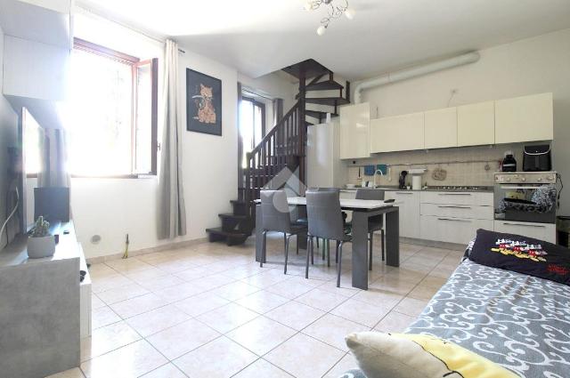 2-room flat in Via Santa Marta 49, Concorezzo - Photo 1