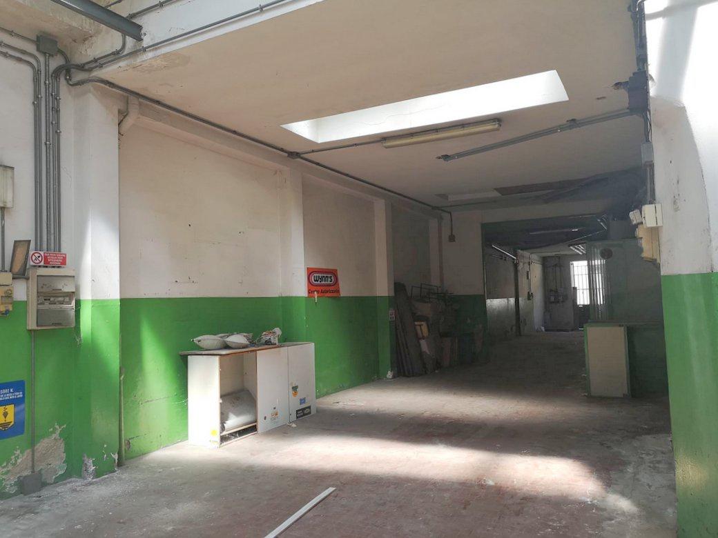 Officina in Piazza Dalmazia, Firenze - Foto 1