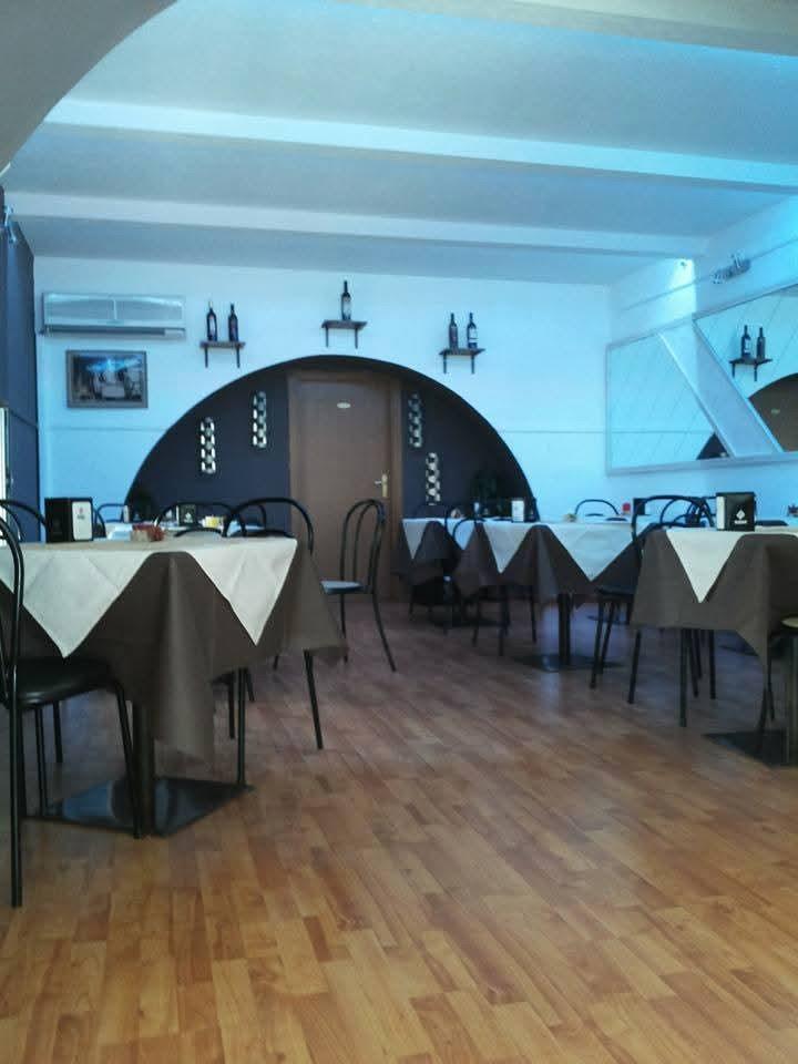 Locale commerciale in Via Firenze, Catania, {3} - Foto 1