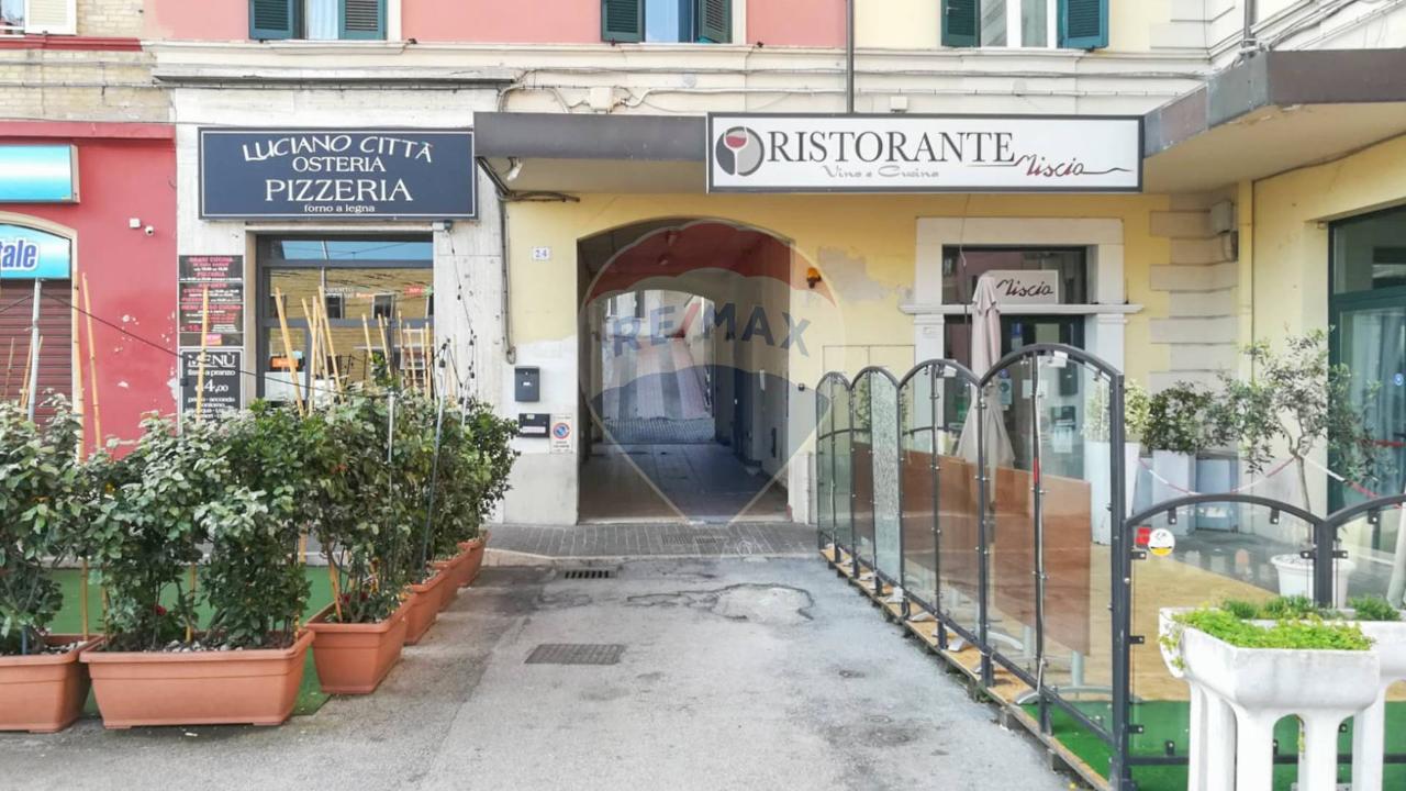 Negozio in , Ancona - Foto 1