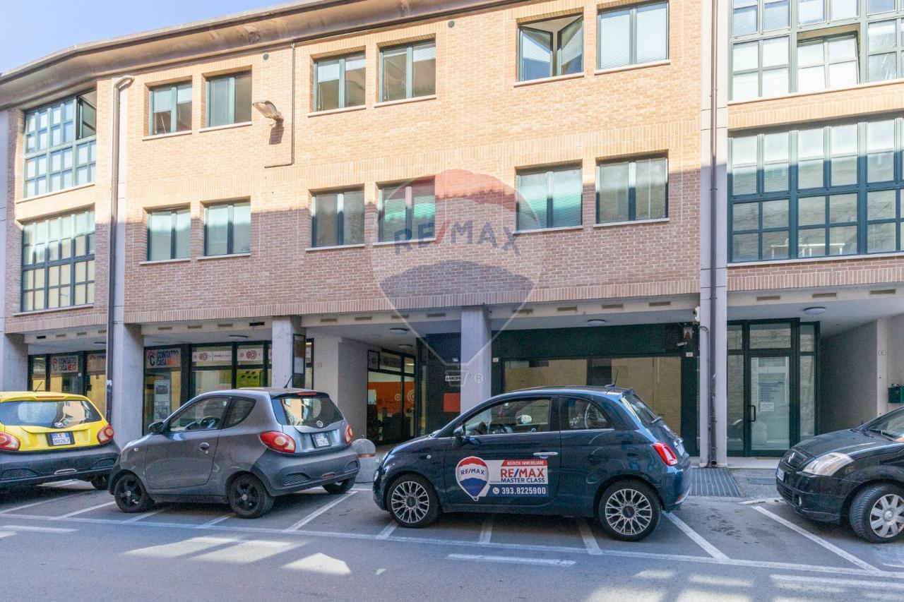 Negozio in Via Mura Occidentali 11, Jesi - Foto 1