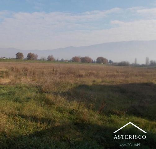 Terreno edificabile in vendita a Montefalco