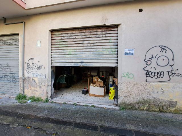 Garage or car box in Via Trento, Salerno - Photo 1