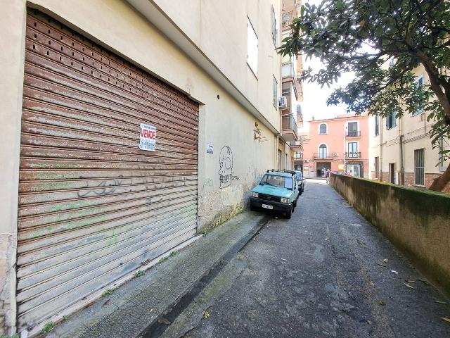 Garage or car box in Via Trento, Salerno - Photo 1