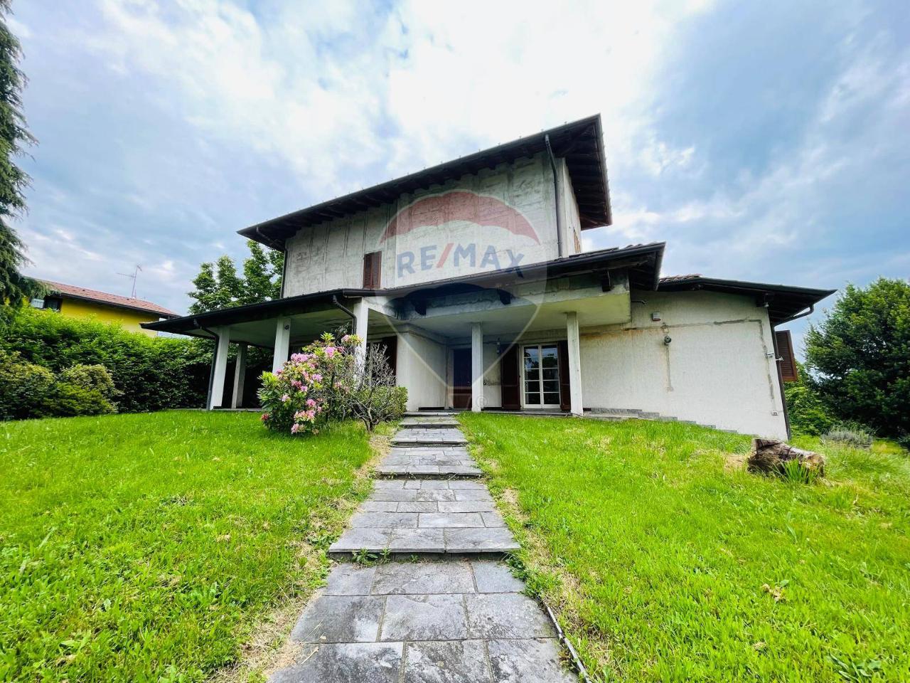 Villa in vendita a Fino Mornasco