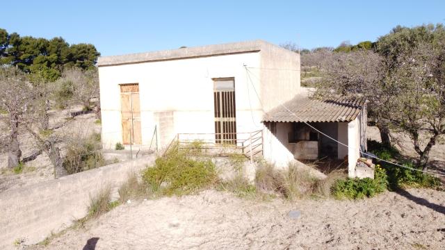 Country house or cottage, Noto - Photo 1