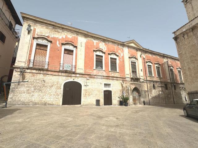 4-room flat in Via del Duomo 40, Barletta - Photo 1