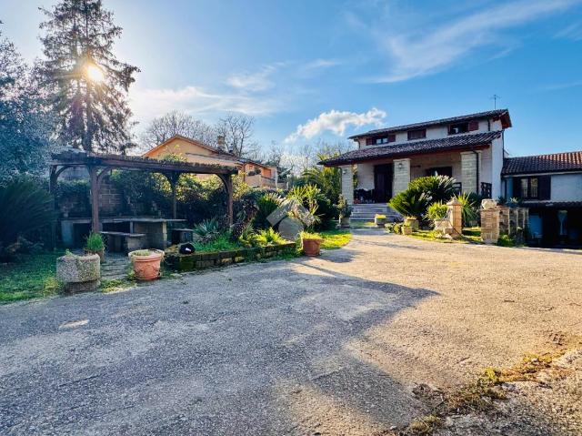 Villa in {3}, Via Olmata Tre Cancelli - Foto 1