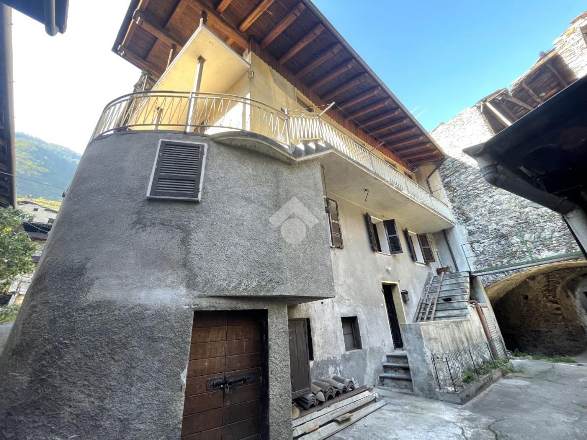 Casa indipendente in vendita a Villa Di Tirano