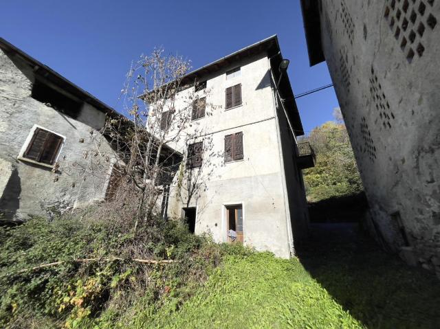 Detached house in {3}, Via Reghenzani 3 - Photo 1